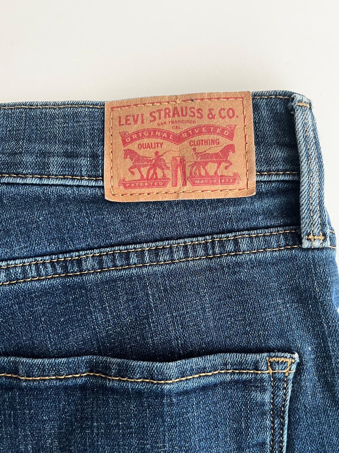 29) 리바이스 여성 314 쉐이핑 스트레이트 데님 청바지 상품이미지4