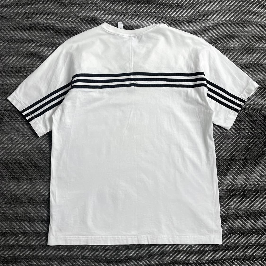 아디다스 오리지날 센터로고 화이트 반팔 티셔츠 o 4464 상품이미지3