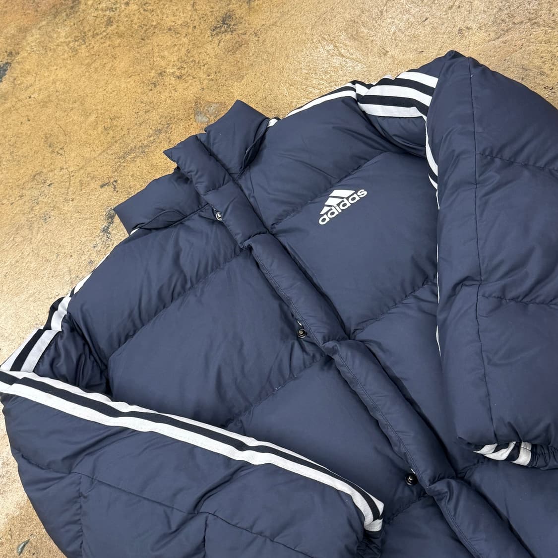 아디다스 네이비 숏패딩  상품이미지1