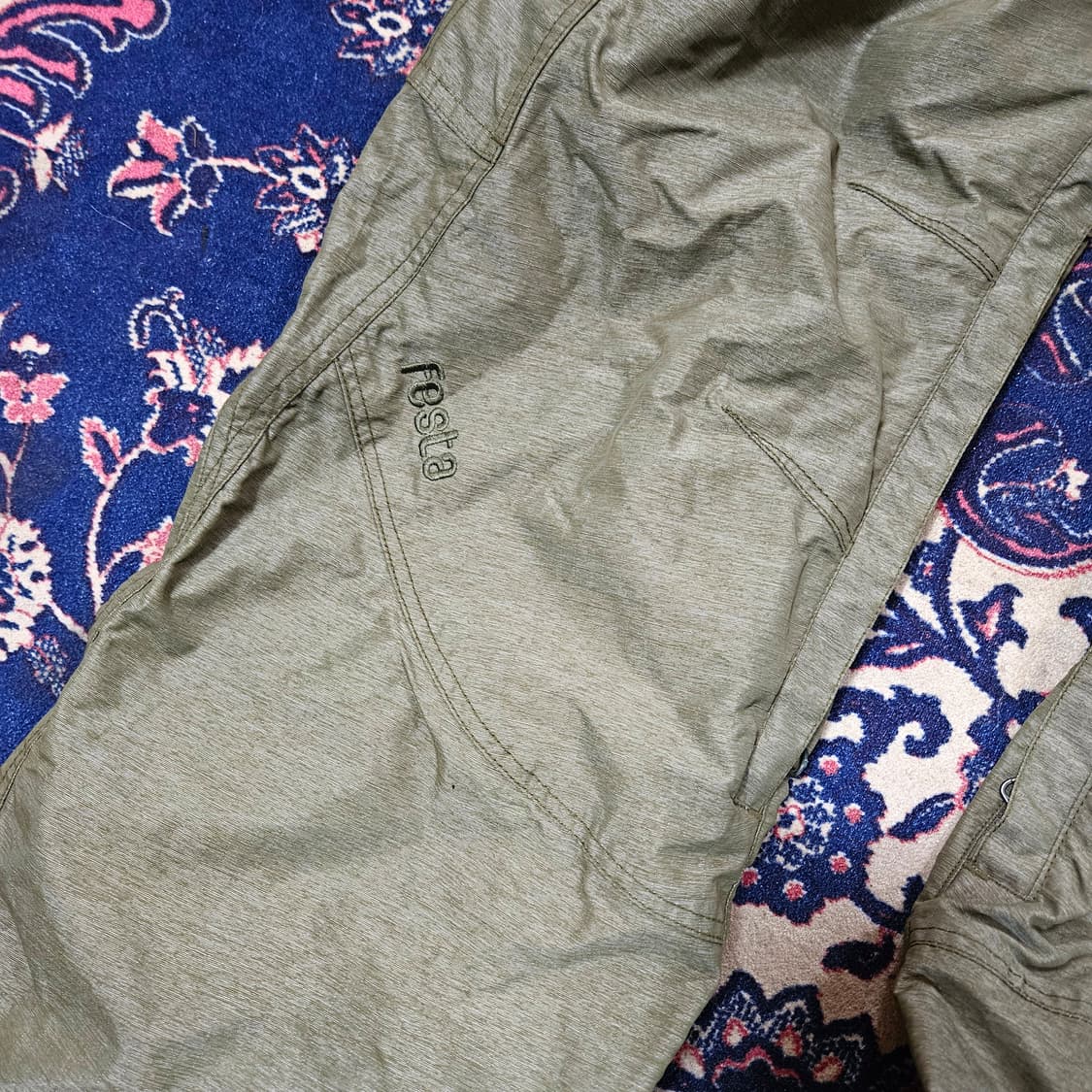 ACORN 카키 나일론 와이드 보딩 팬츠
 상품이미지2