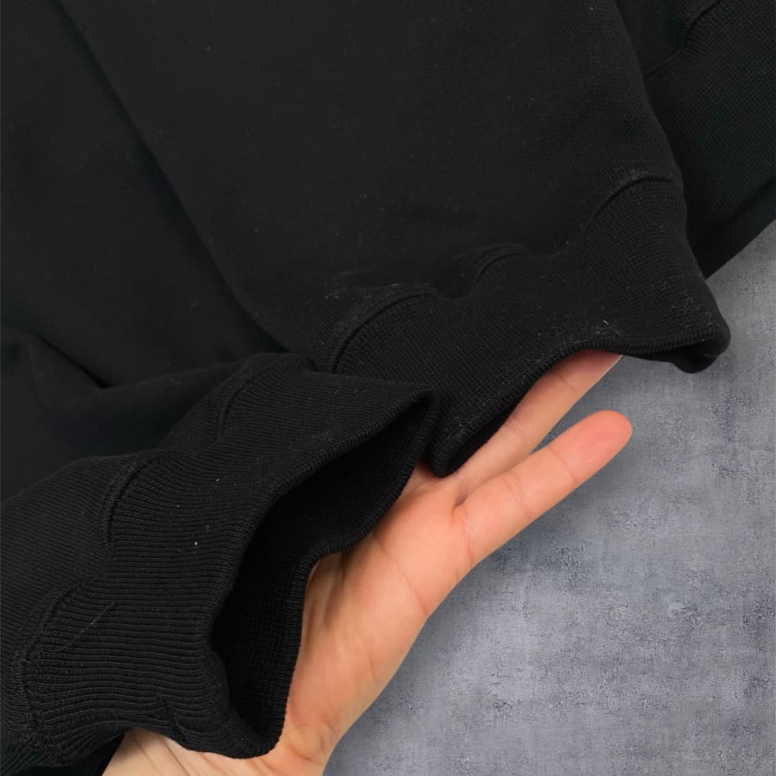 모이프 Moif 24FW 블랙 루즈핏 스웻셔츠 맨투맨 002 상품이미지6