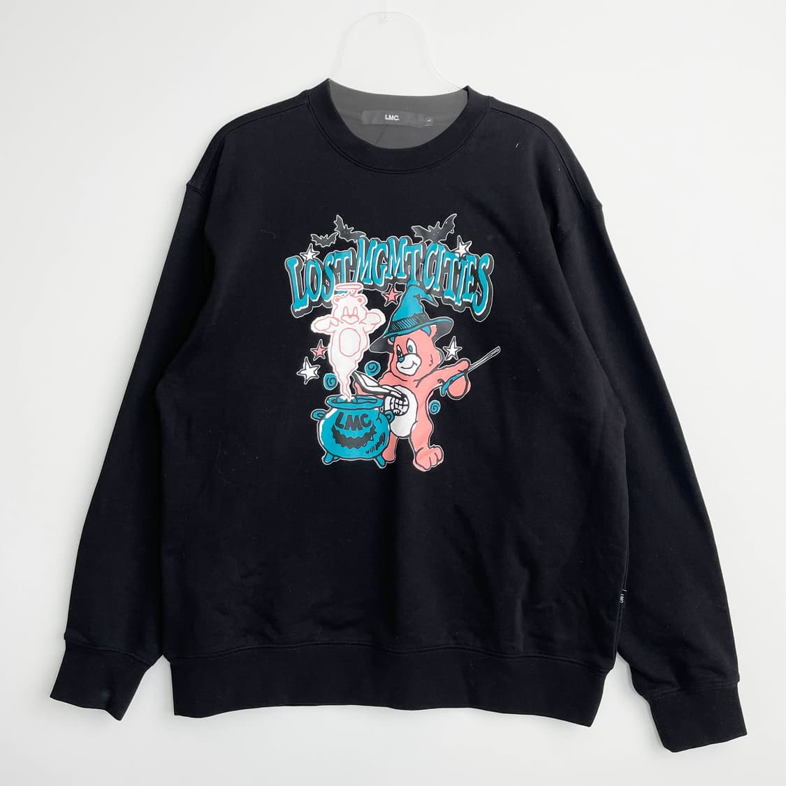 A2 엘엠씨 WITCH CRAFT BEAR SWEATSHIRT black 상품이미지1