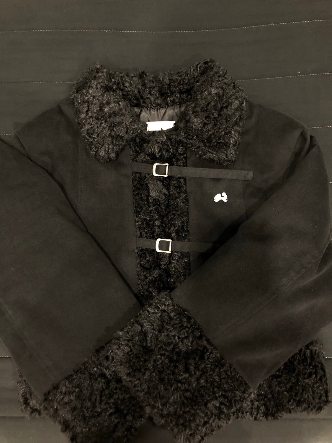 상태좋아용🍀) 허그유어스킨 시어링 퍼 자켓 블랙 상품이미지2