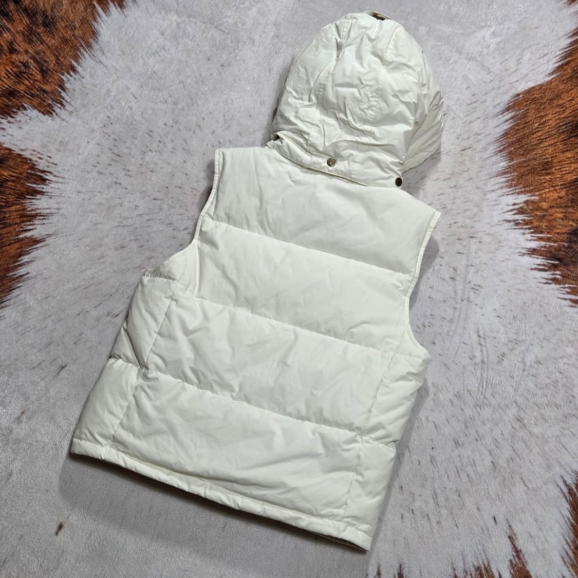 지프 덕다운 화이트 패치 패딩 베스트 상품이미지5