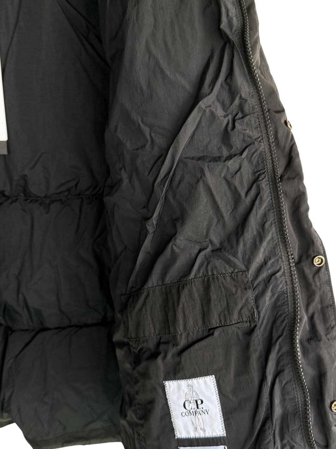 (새제품) CP 컴퍼니 24FW에코크롬 고글 다운 토탈이클립스 블루 XL 상품이미지8