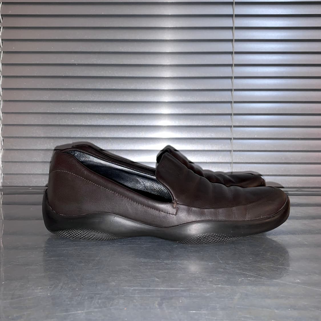 00s 초코 브라운 프라다 스포츠 로퍼 상품이미지2