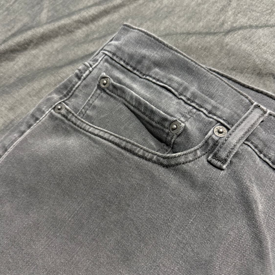 513 Slim Straight Fit Jeans 상품이미지5