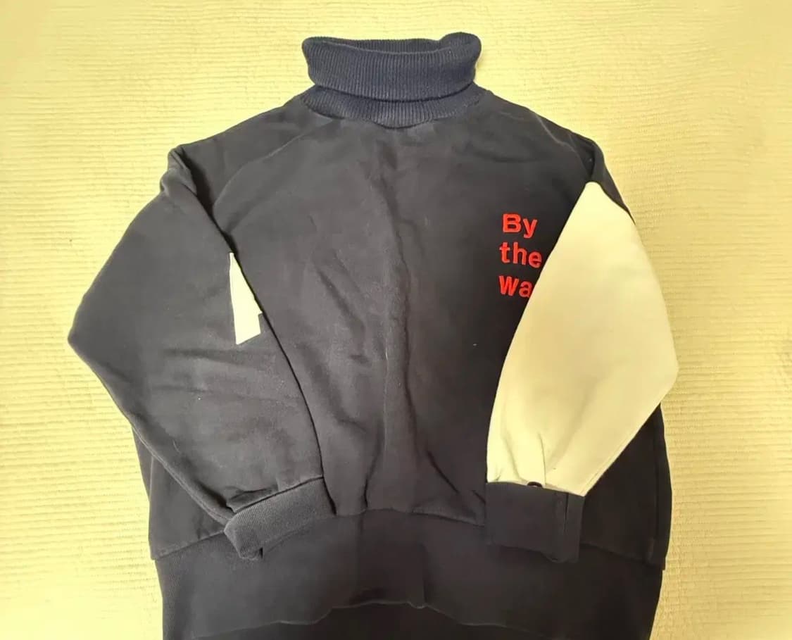 아더에러 터틀넥 스웻셔츠 3사이즈 상품이미지1