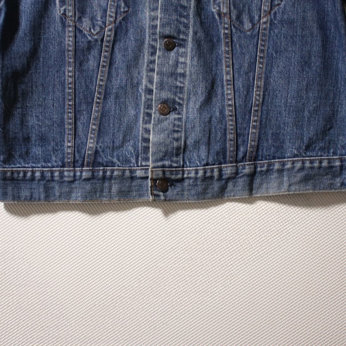 90's Levi’s 리바이스 타입3 트러커 데님 자켓 다크워싱 L035 상품이미지4