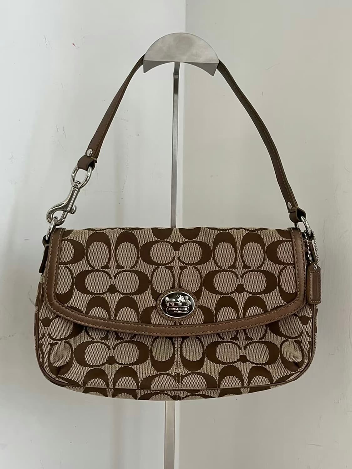 90s coach 코치 시그니처 브라운 숄더백 상품이미지1