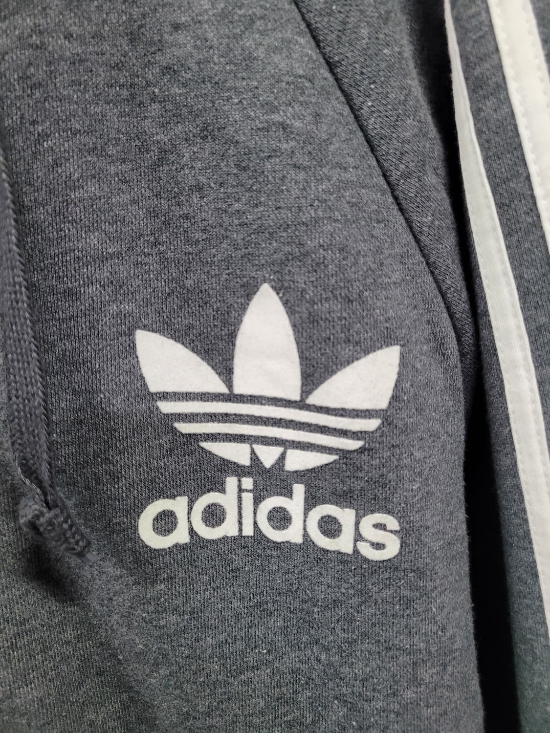 아디다스 불꽃 파이어버드 회흰 그레이 후드집업  상품이미지3