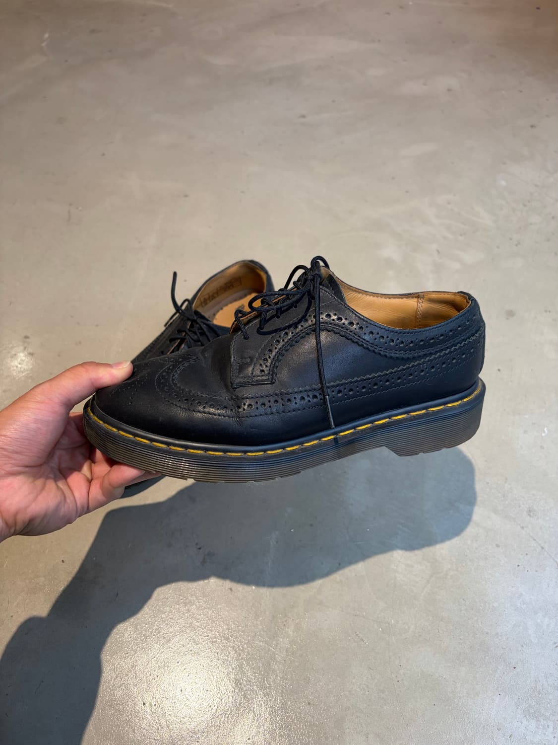 250) Dr. Martens 블랙 윙팁 슈즈 상품이미지3