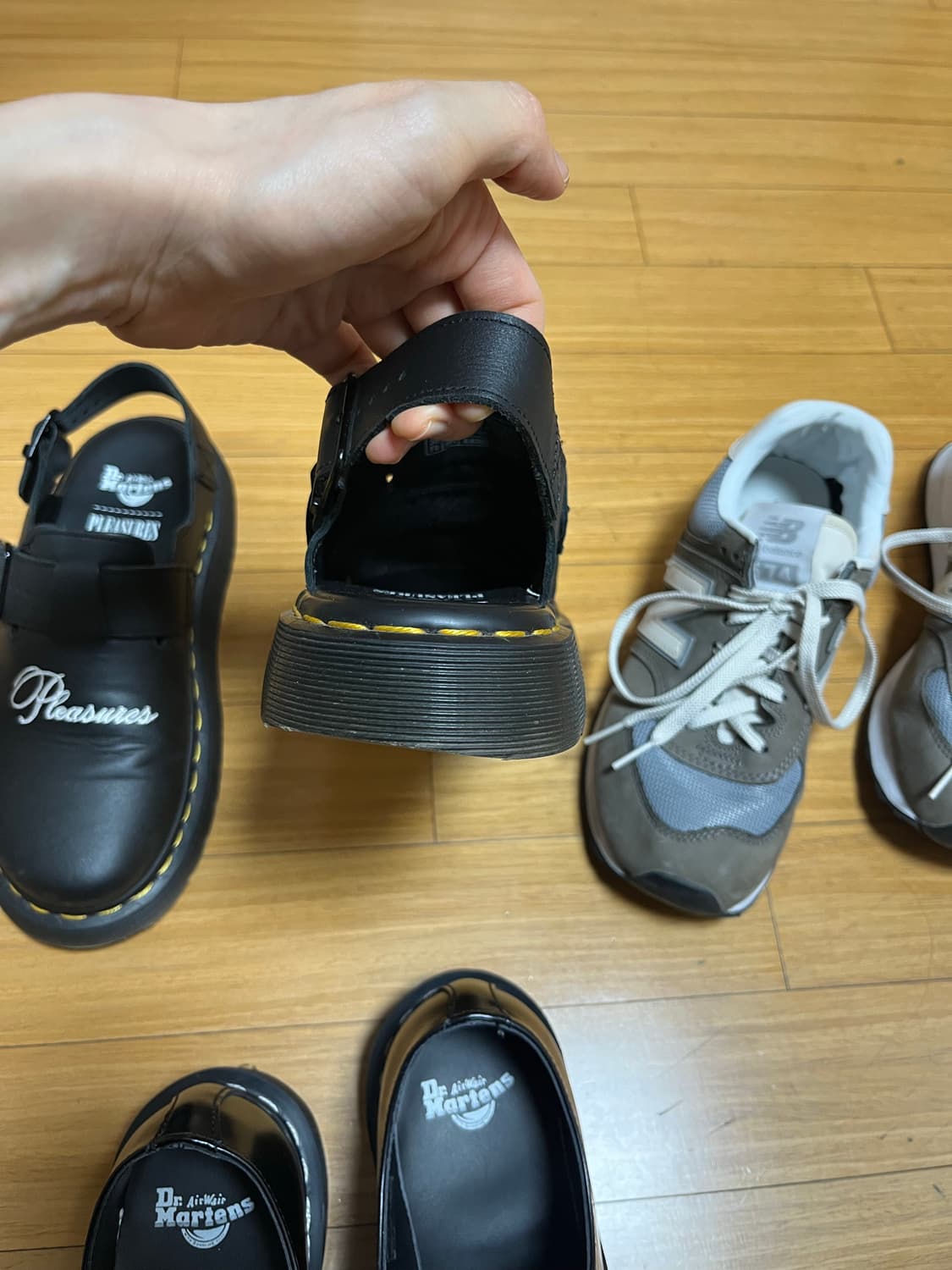 닥터마틴x플레져스 240 상품이미지7