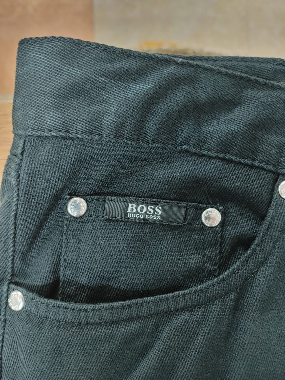 HUGO BOSS 휴고보스 남성 일자 와이드핏 블랙진 상품이미지3