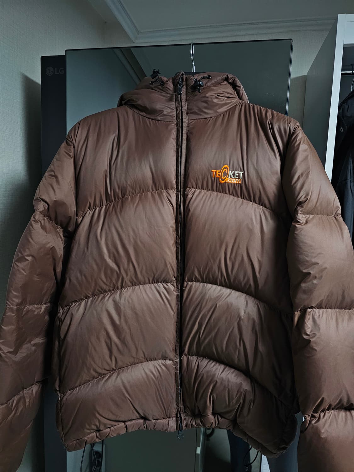 테켓 Teket 브라운 패딩 (장희령 착용) L사이즈 상품이미지3