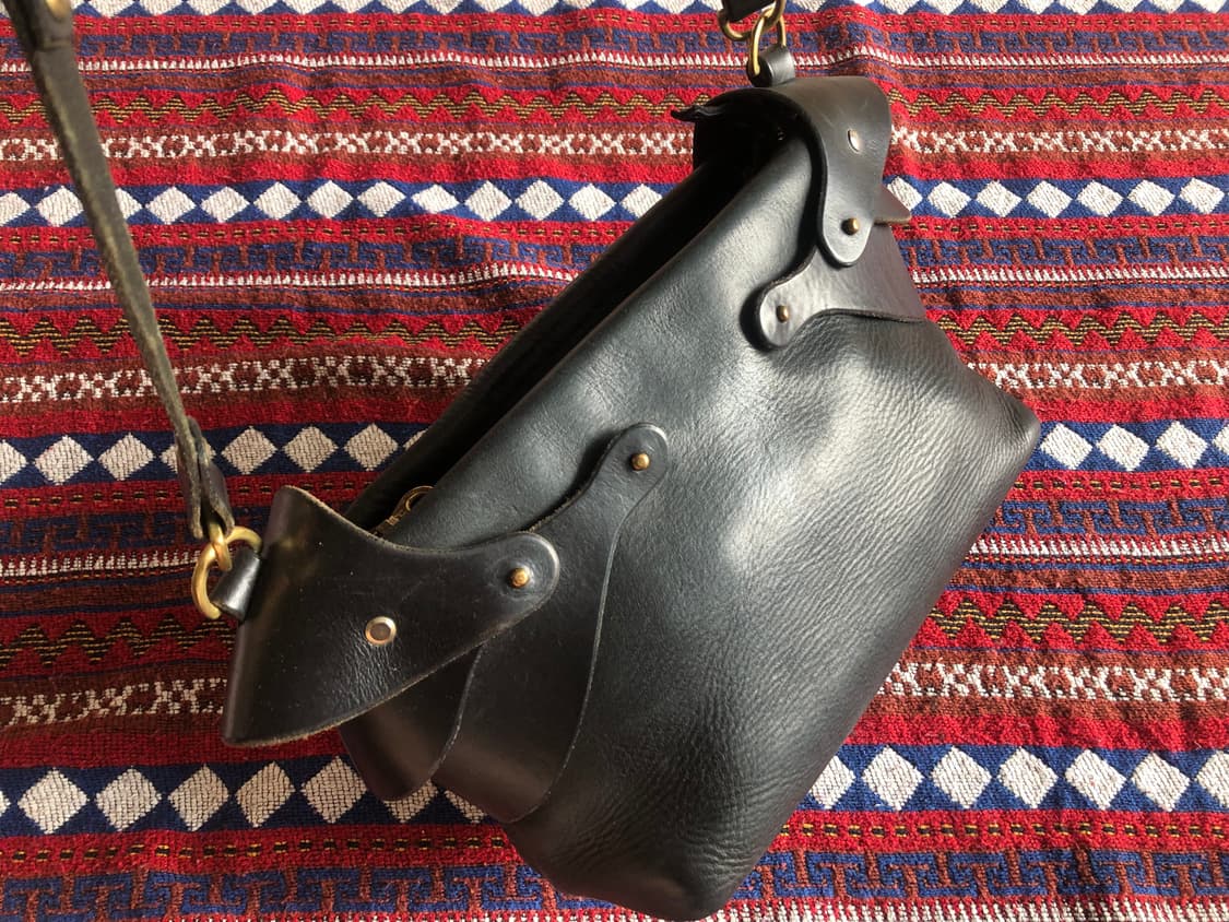 fleetilya 블랙 레더 숄더백 상품이미지8