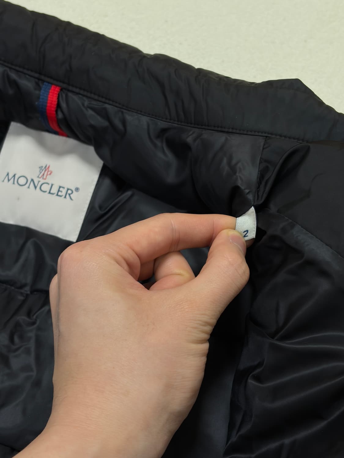 (새거급) 22fw 몽클레어 미오만드레 2 몽클레어 게이지 셔츠형 패딩2 상품이미지5