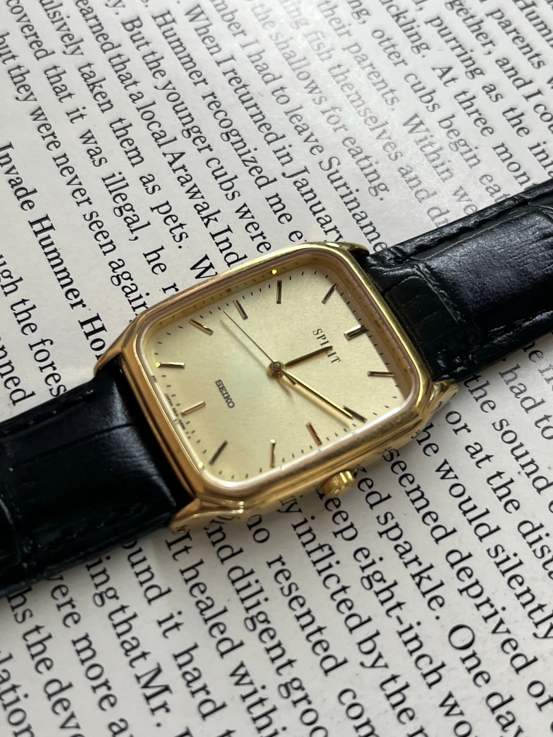 Vintage Seiko Quartz Spirit Tank Watch 상품이미지2