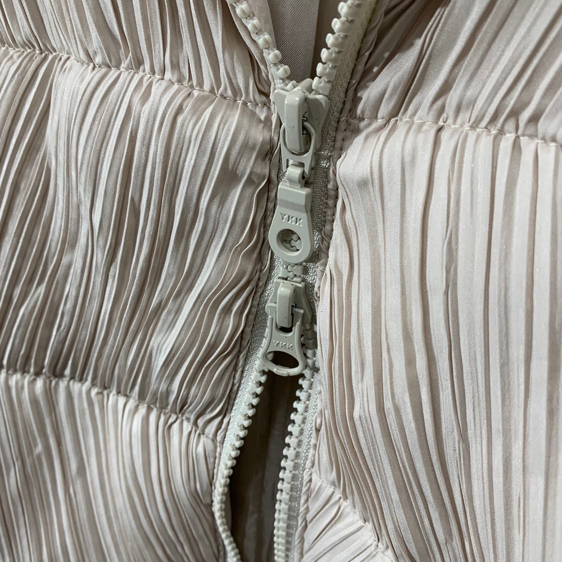 에버큐브 플리츠 점퍼 상품이미지4