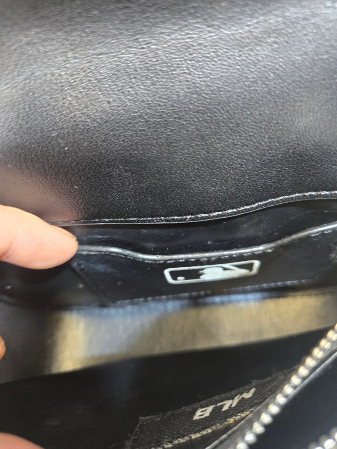 MLB NY 로고 블랙 크로스백 상품이미지7