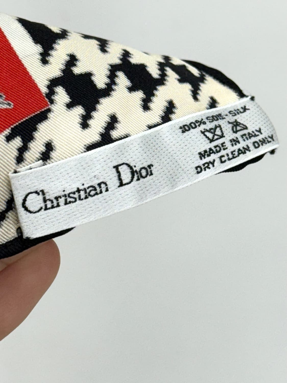 정품) 크리스찬디올 실크 스카프 상품이미지9