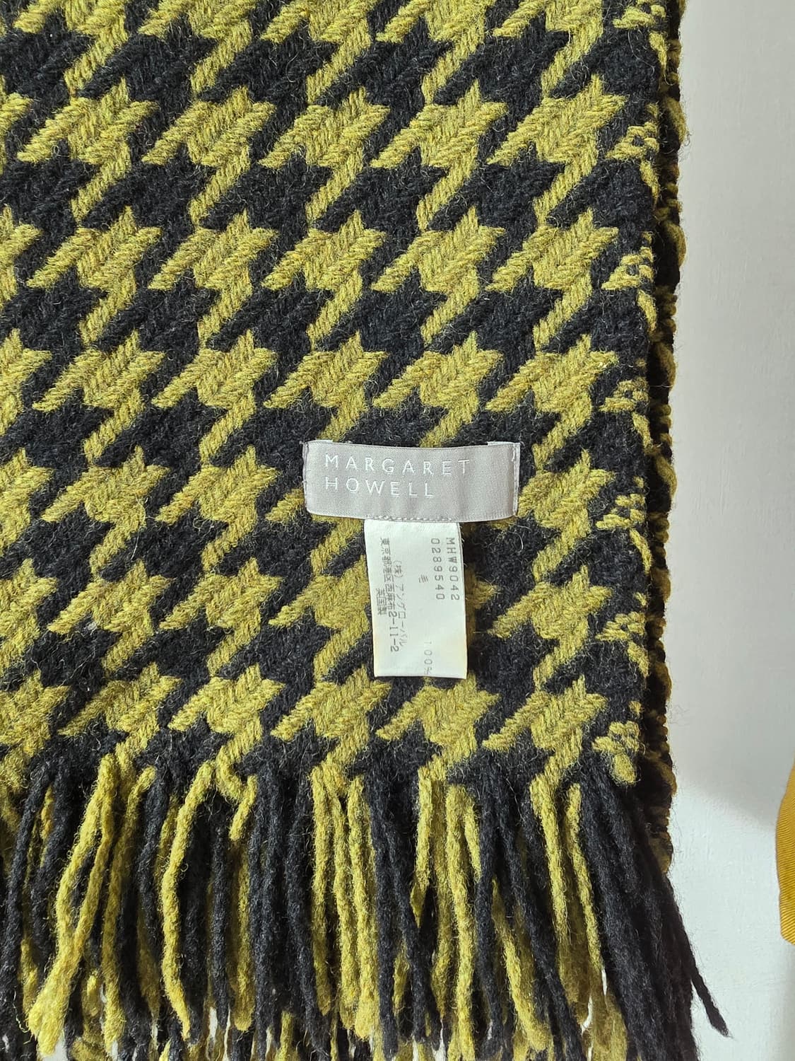마가렛호웰 올리브그린 블랙  하운드투스 울 머플러 상품이미지6