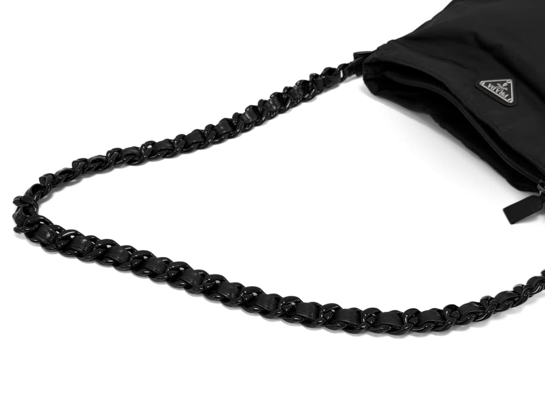 프라다 나일론 플라스틱 체인 크로스백 상품이미지6