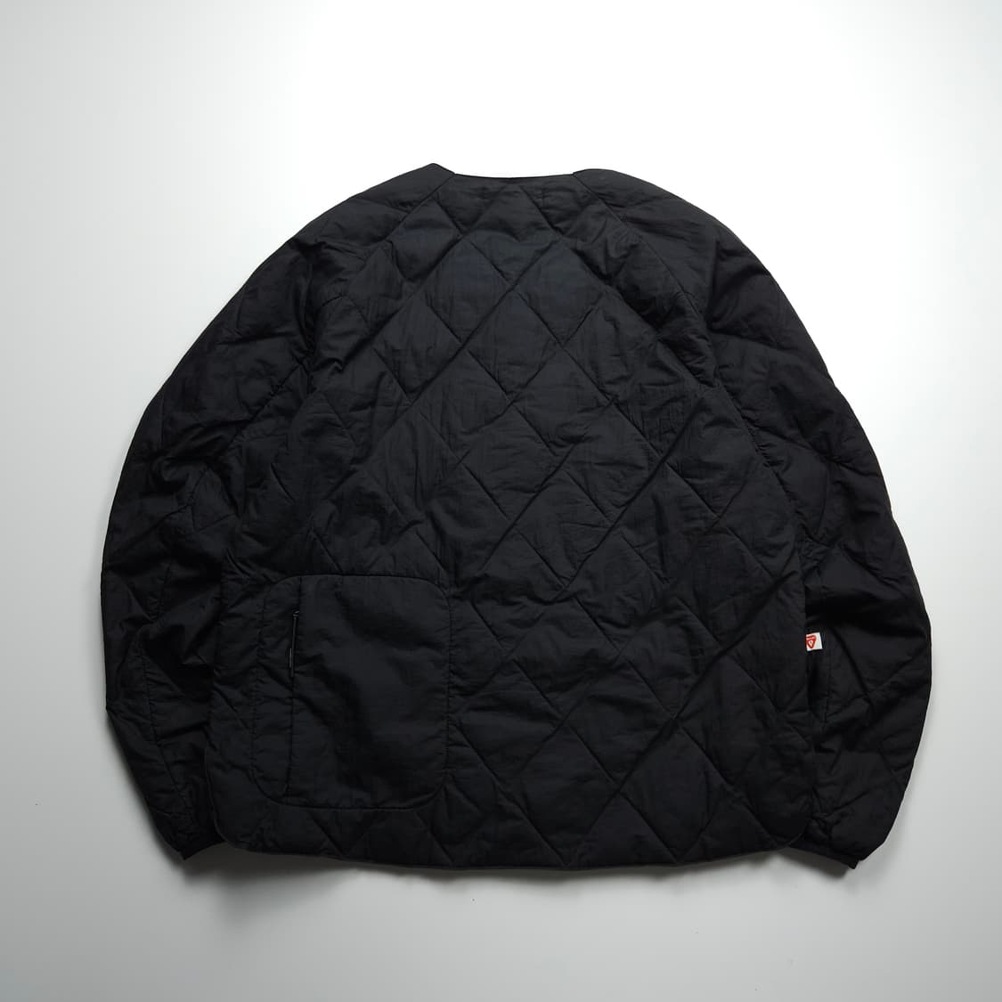 뉴에라 프리마로프트 퀼팅 자켓 블랙 (XL) 상품이미지2