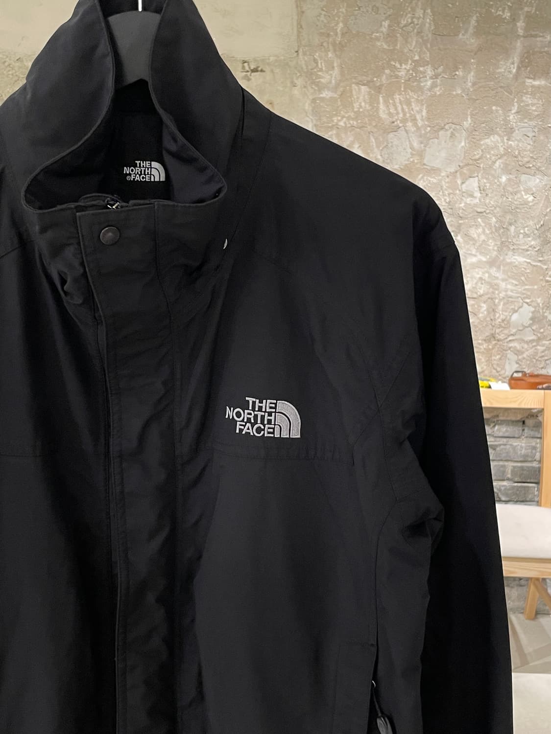 노스페이스 블랙 하이벤트 벨크로 나일론 자켓 상품이미지3