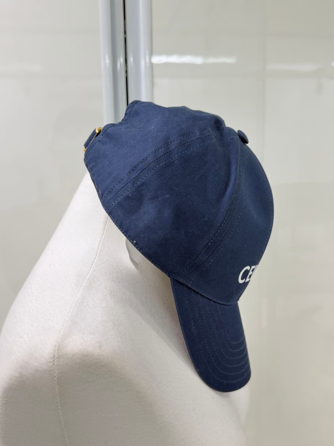 셀린느 베이스 볼캡 코튼 (코튼 마린) - 미착용 새상품 상품이미지3