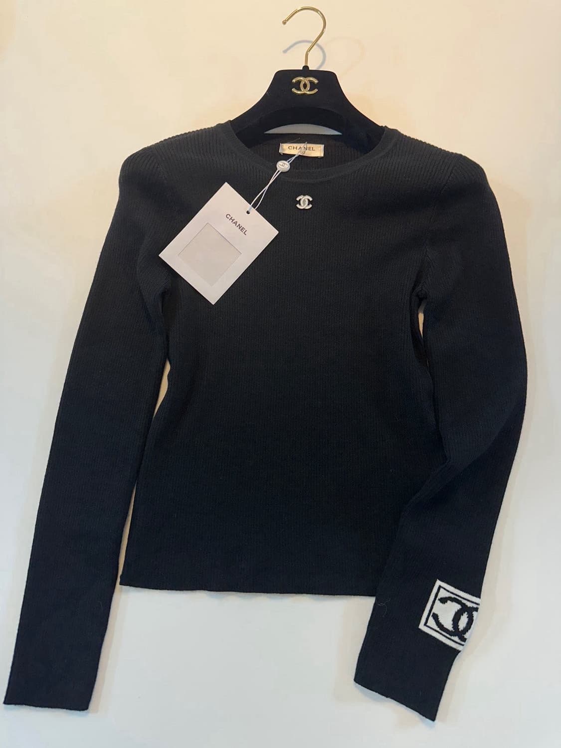 (새상품)샤넬소매로고니트 상품이미지2