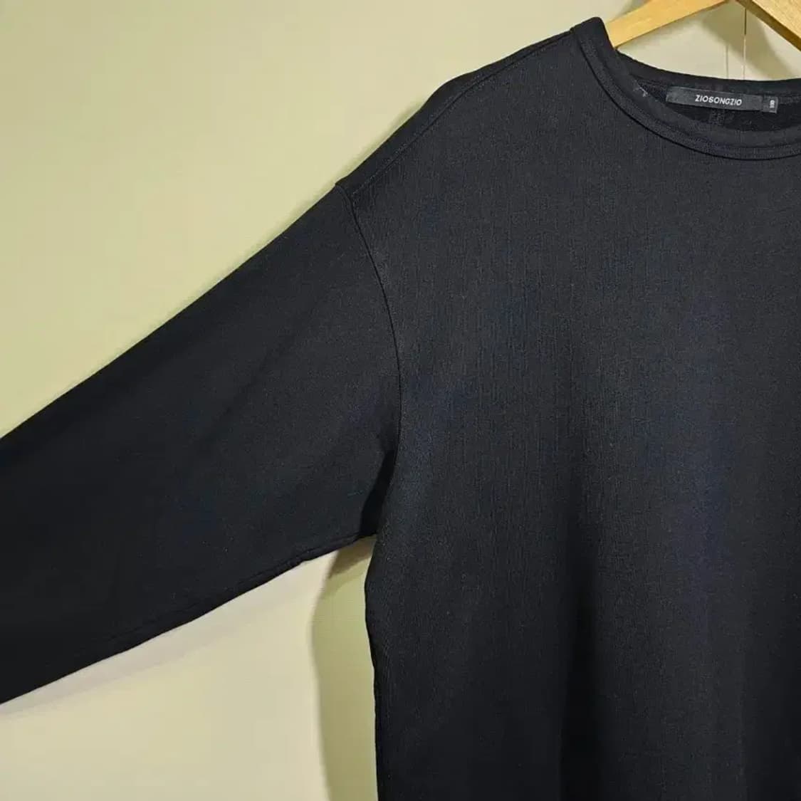 지오송지오 블랙 맨투맨 100 상품이미지8