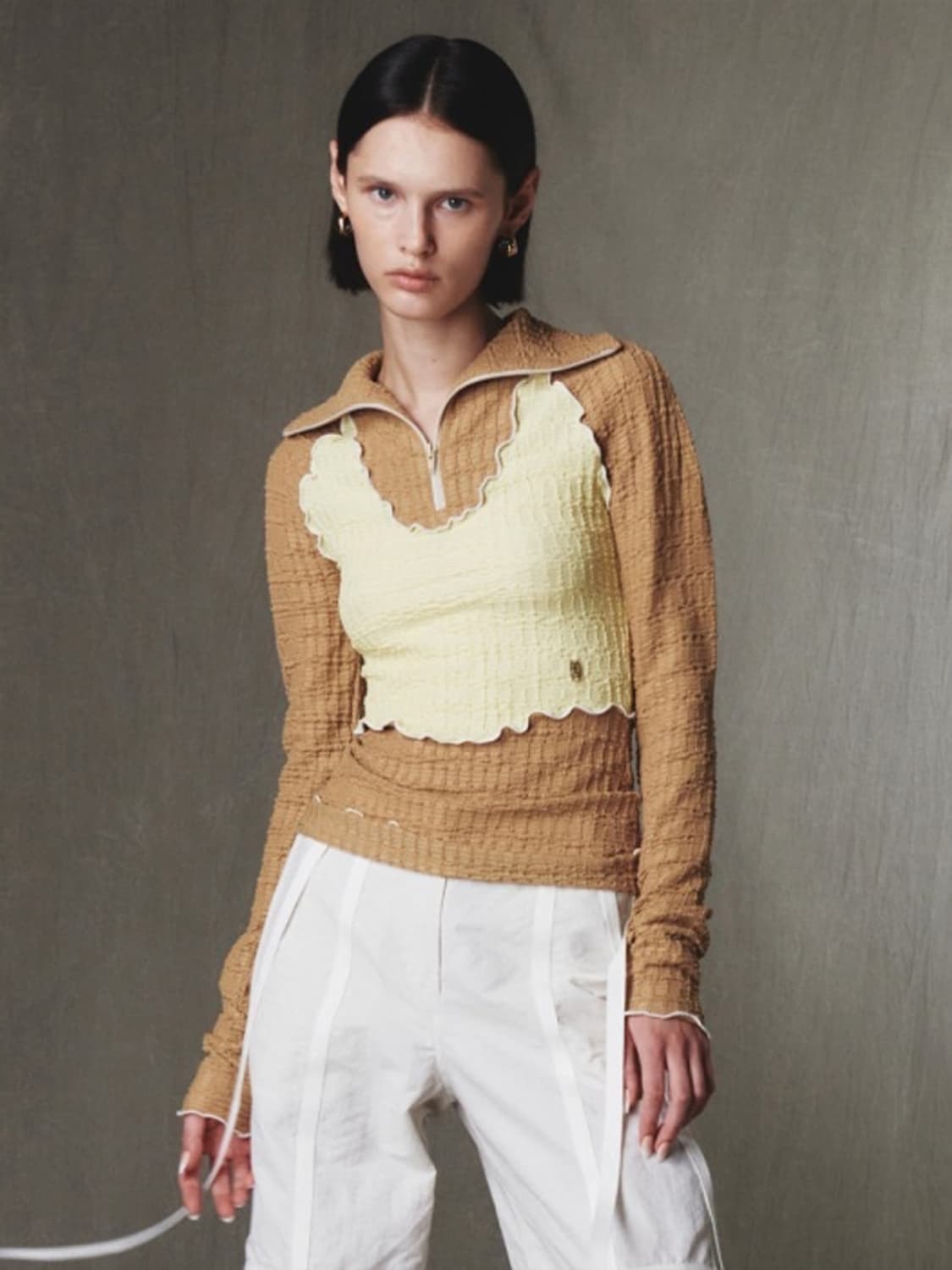 기준 KIJUN 하프 집업 링클 하이넥 탑 상품이미지1