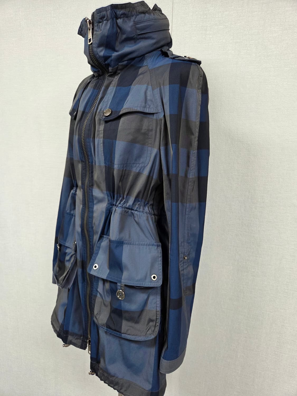 버버리 브릿 체크 여성자켓  상품이미지2