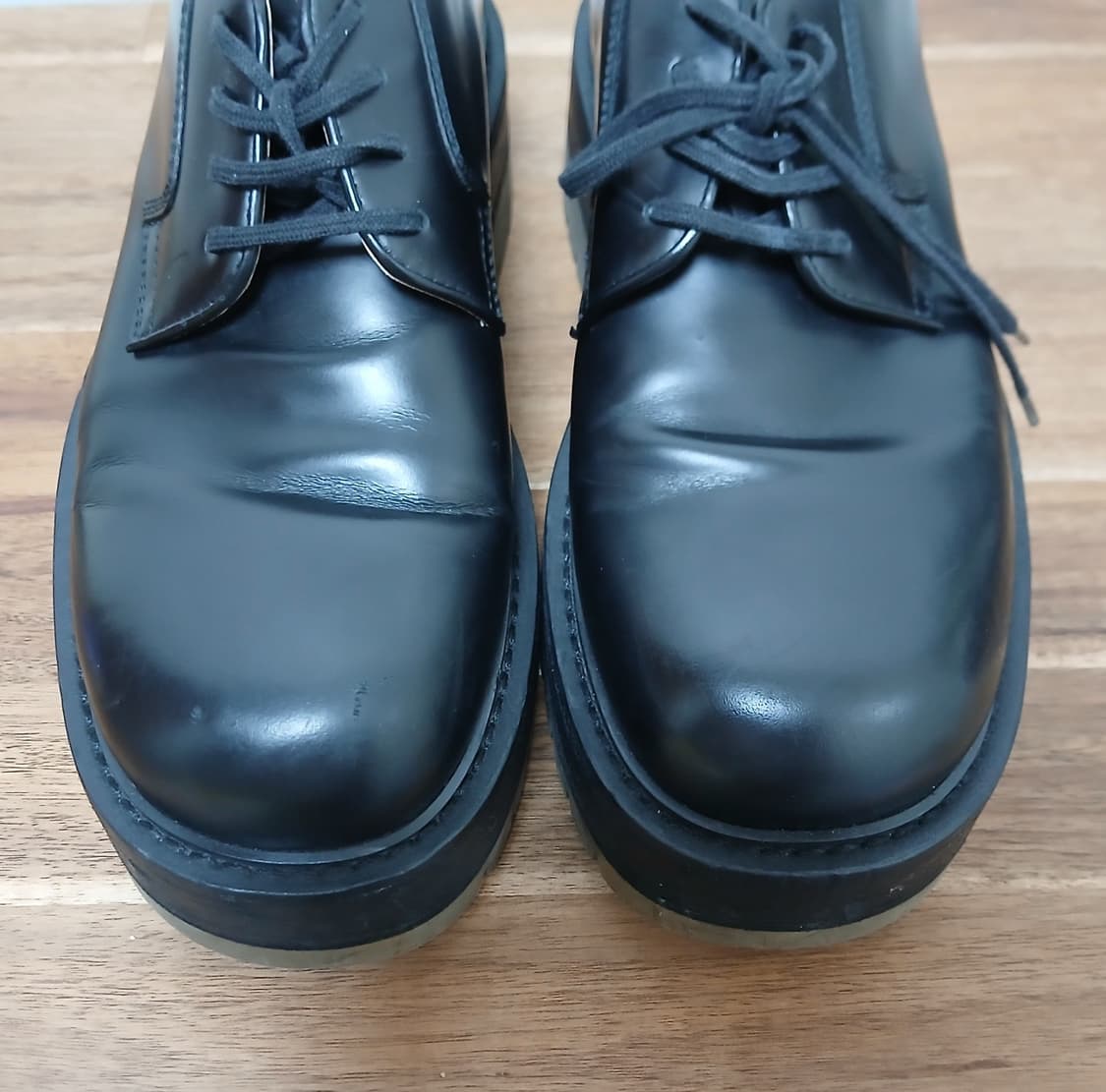 보테가 베네타 아이스솔 더비 42 상품이미지5