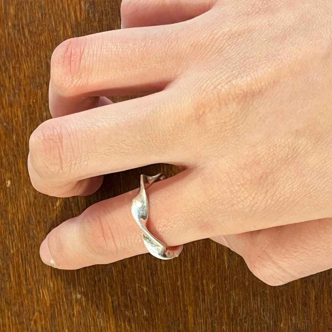 새상품 여성 신주 꽈베기 반지  상품이미지2