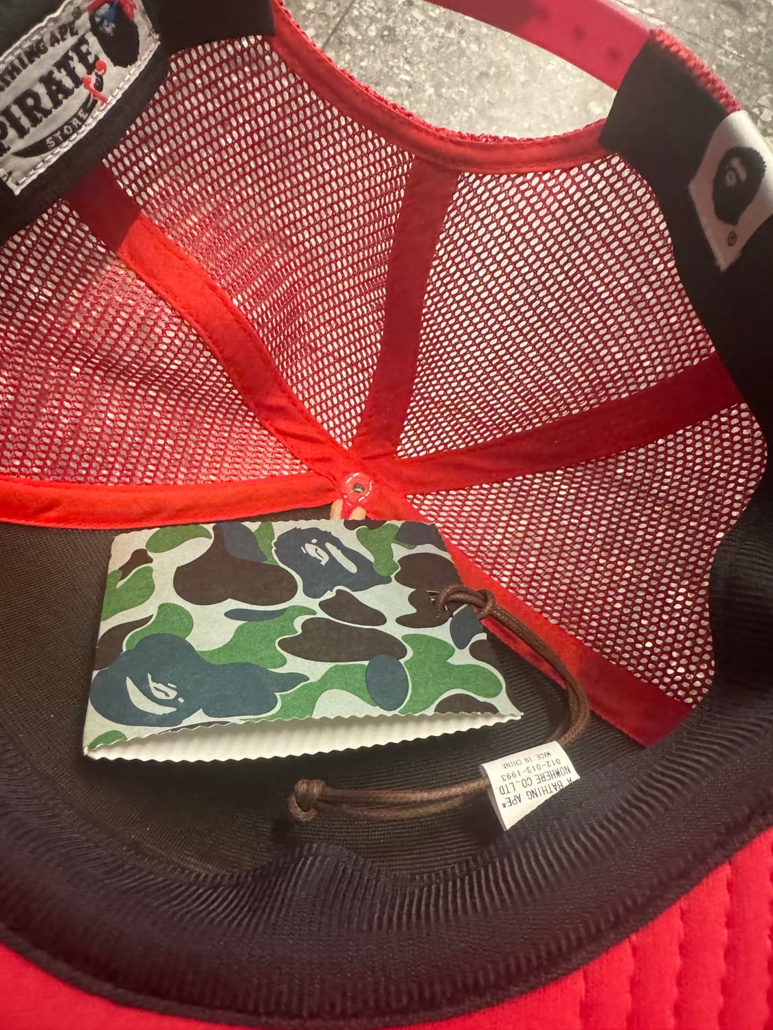 베이프 사루 크로스본 메쉬 캡 새상품 처분  상품이미지2