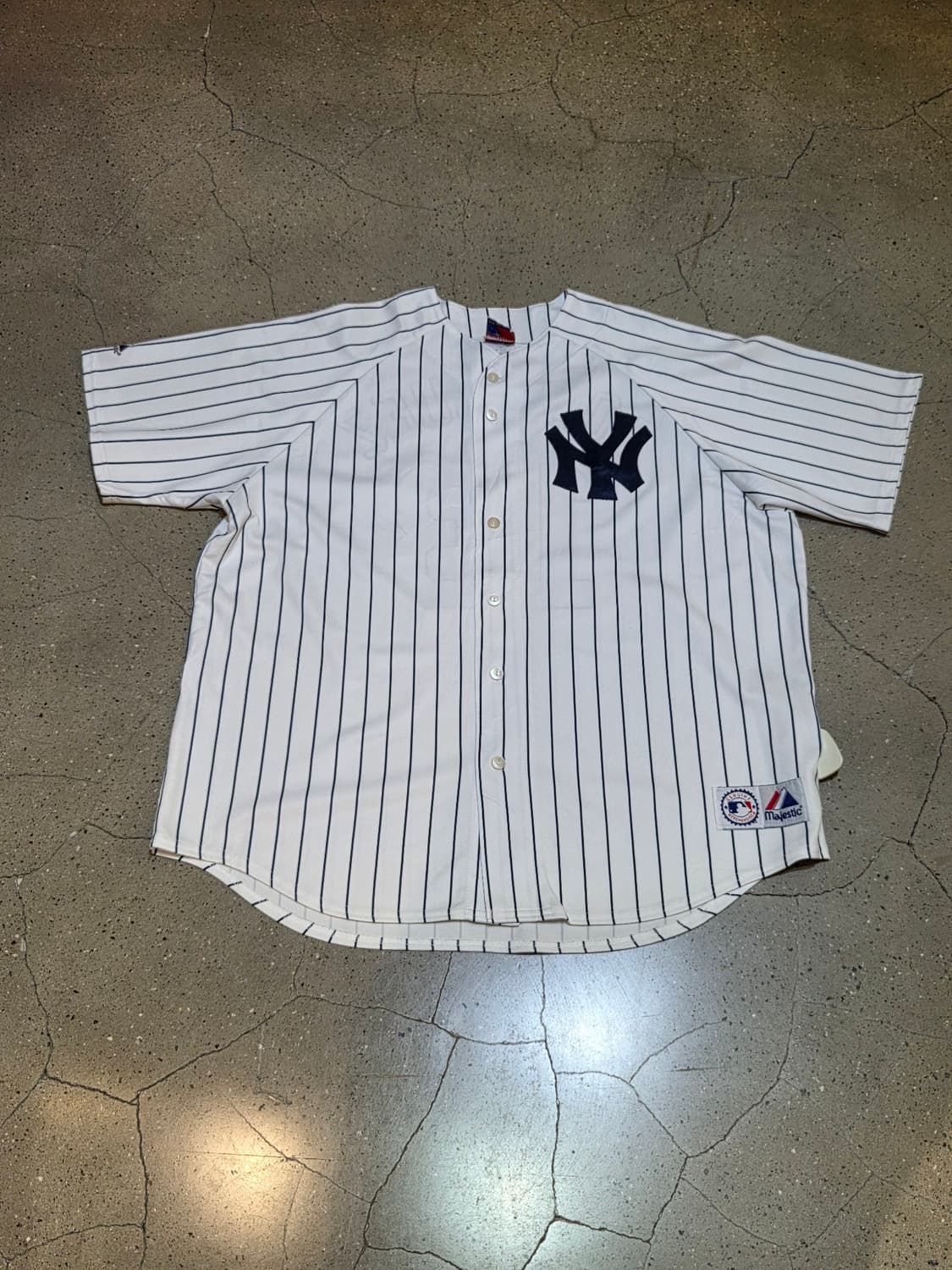 ⚾️ Majestic 마제스틱 뉴욕양키즈 베이스볼티⚾️ 상품이미지3