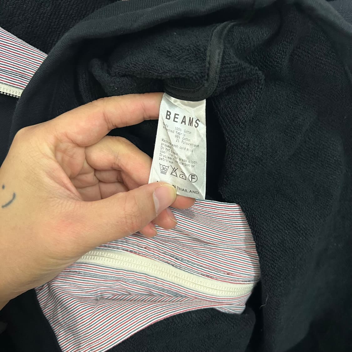 (M) 빔즈  블랙 후드집업 상품이미지8