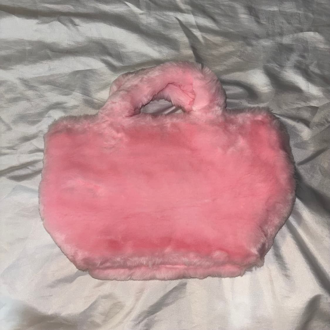 푸마 핑크 퍼 토트백 상품이미지2