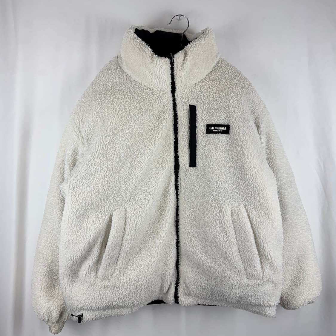 (M) 후아유(WHO.A.U) 리버서블 덤블 숏푸퍼 상품이미지7