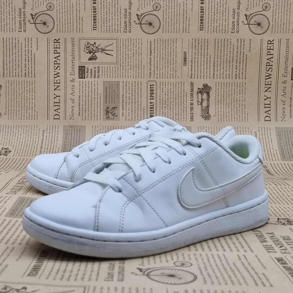 나이키 코트로얄2 여성스니커즈235  상품이미지1