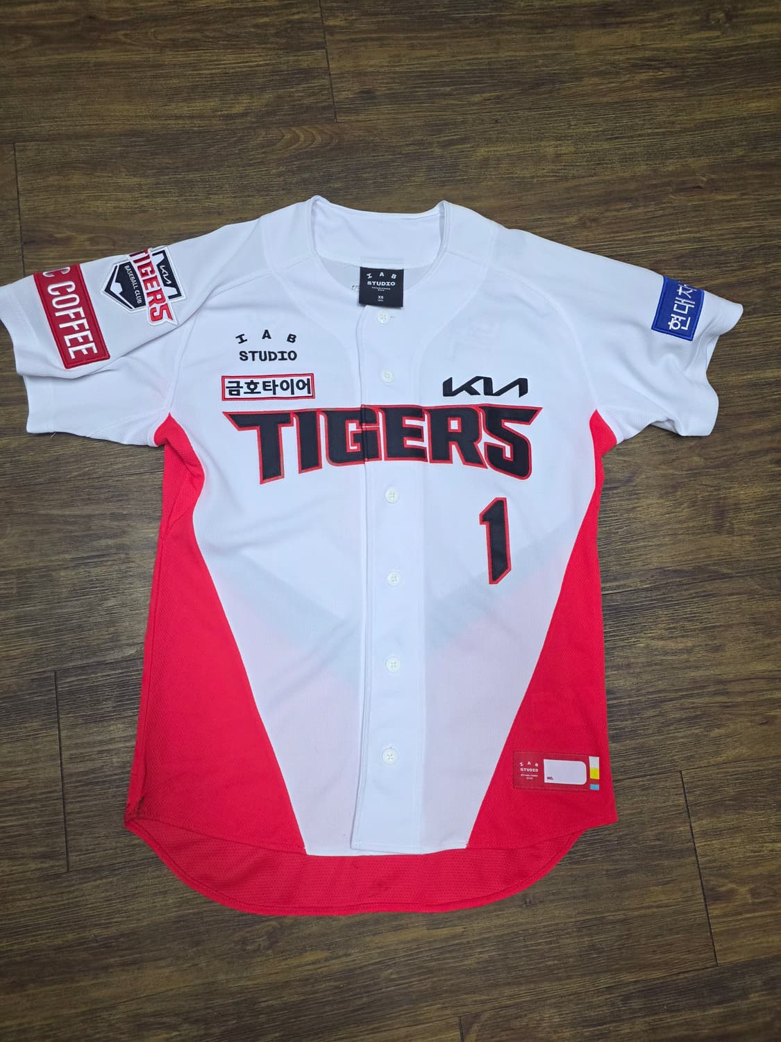 아이앱스튜디오 x기아타이거즈 유니폼  상품이미지1