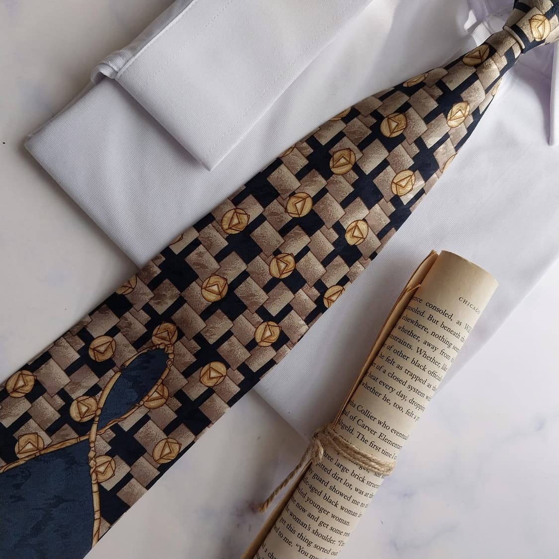 루치아노 소프라니 네이비 패턴 넥타이 9.6cm A+등급 K2528
 상품이미지6