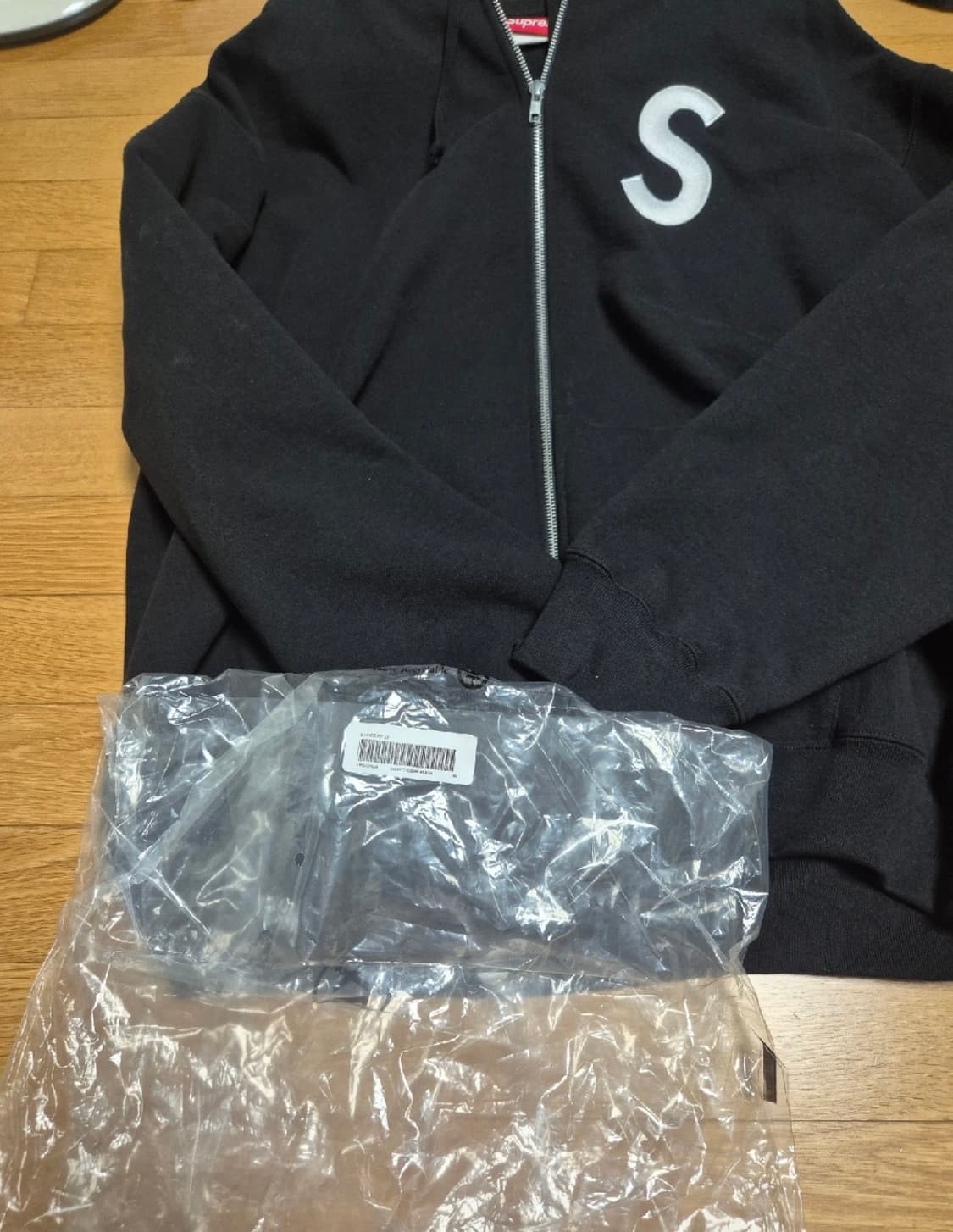 슈프림 S로고 후드 집업 블랙 24FW XL사이즈 상품이미지2