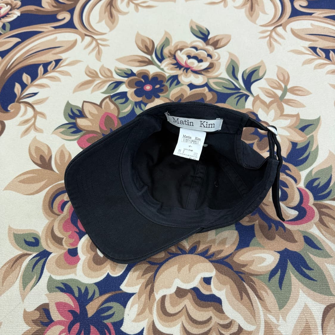 (OS)마뗑킴 MARTIN KIM 크리스프 로고 볼캡(블랙) 상품이미지5