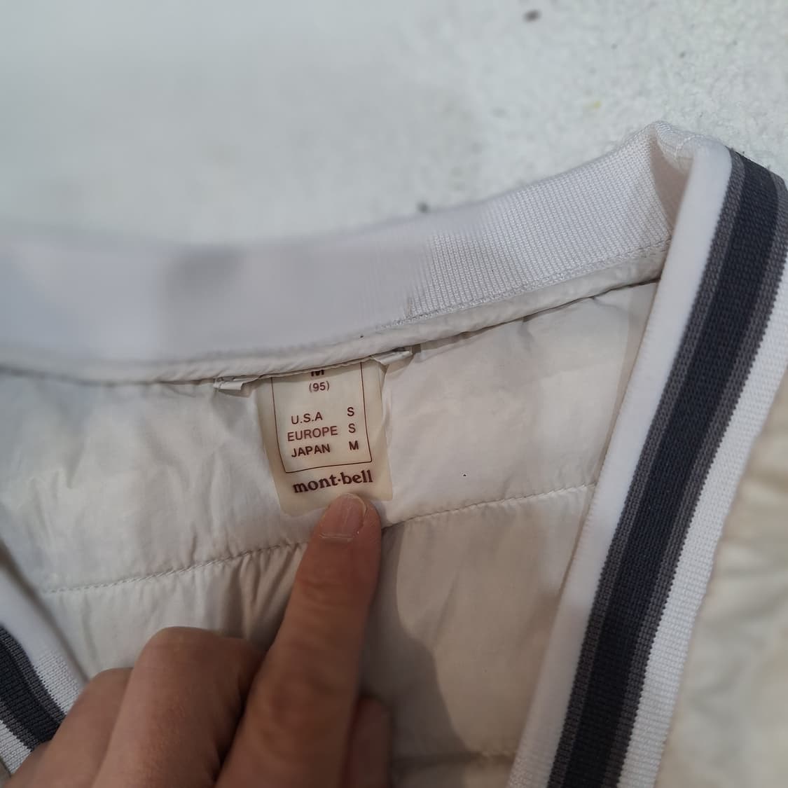 몽벨  경량패딩95 상품이미지2