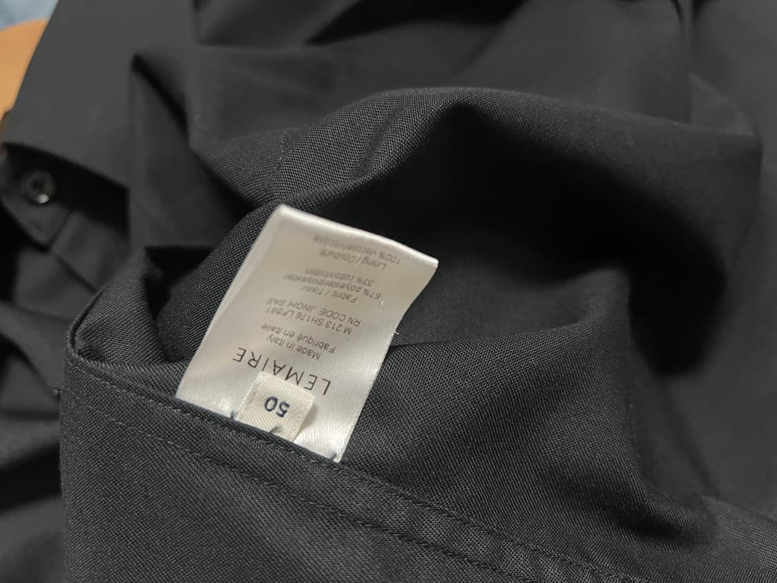 르메르 오피서 셔츠 50사이즈 블랙 판매합니다 상품이미지3