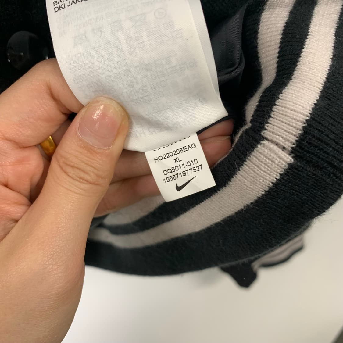 나이키 NSW 어센틱 바시티 자켓 상품이미지4