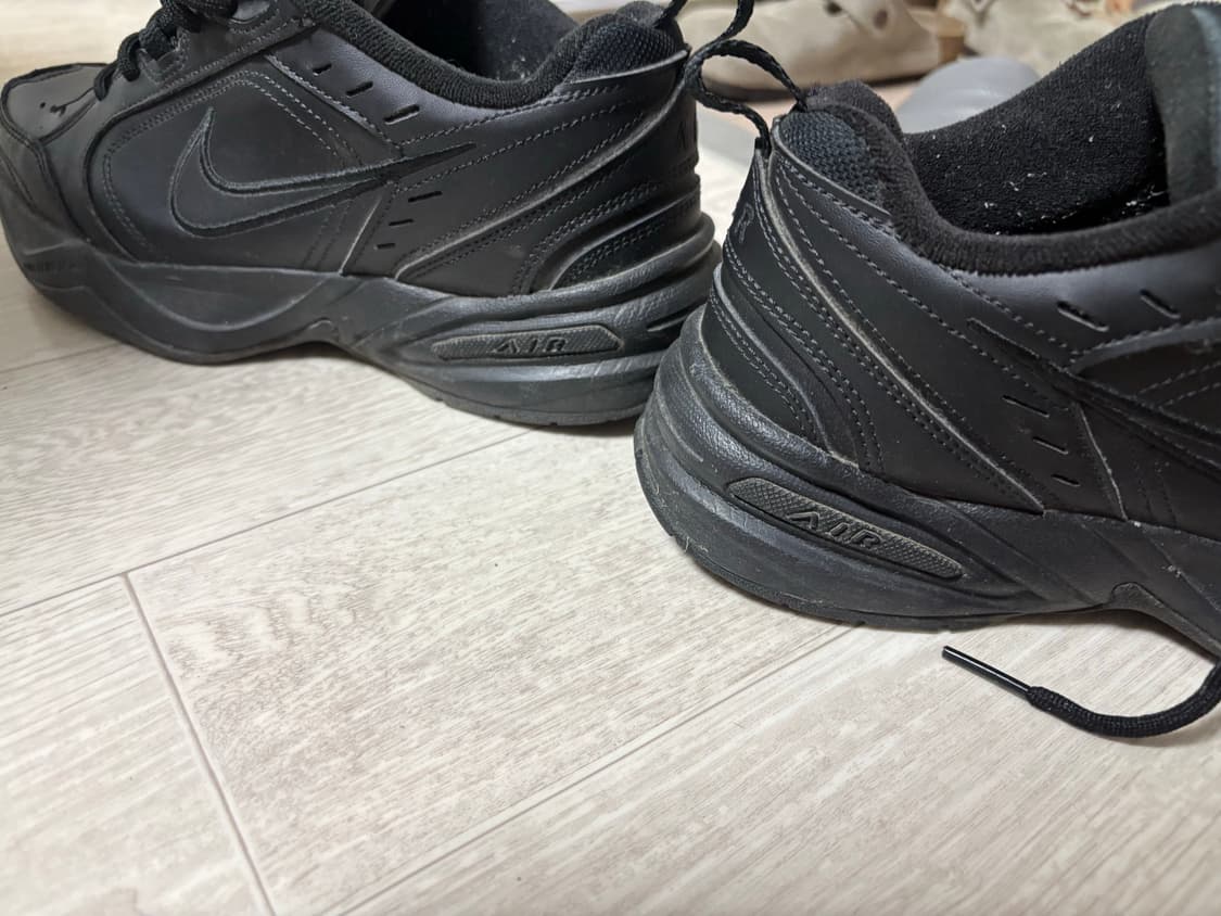 나이키 에어모나크260 상품이미지3